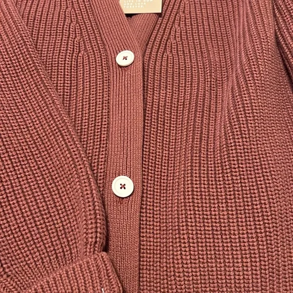 Tradlands Rust-Brown V-Neck Button Cardigan - Picture 4 of 8